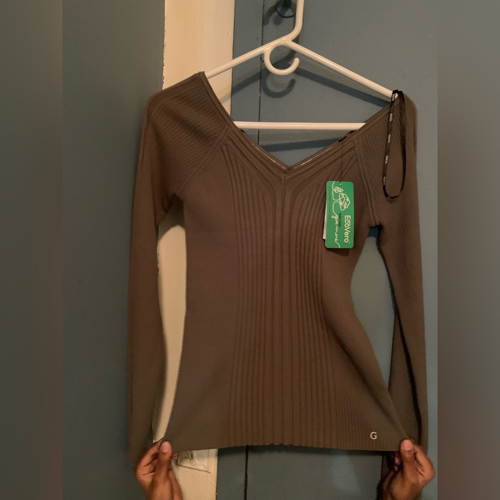 Guess olive green v neck sweater size small brand new with tags :)